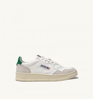 Green / White Autry Medalist Low Sneakers Amazon Leather Suede | AYSGIE051