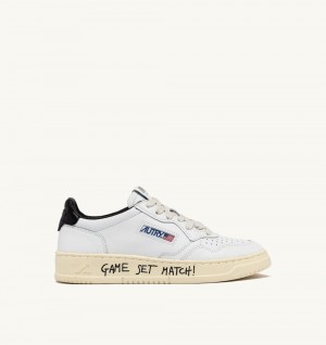 White Autry Medalist Low Sneakers Leather Lettering | KNAGLB764