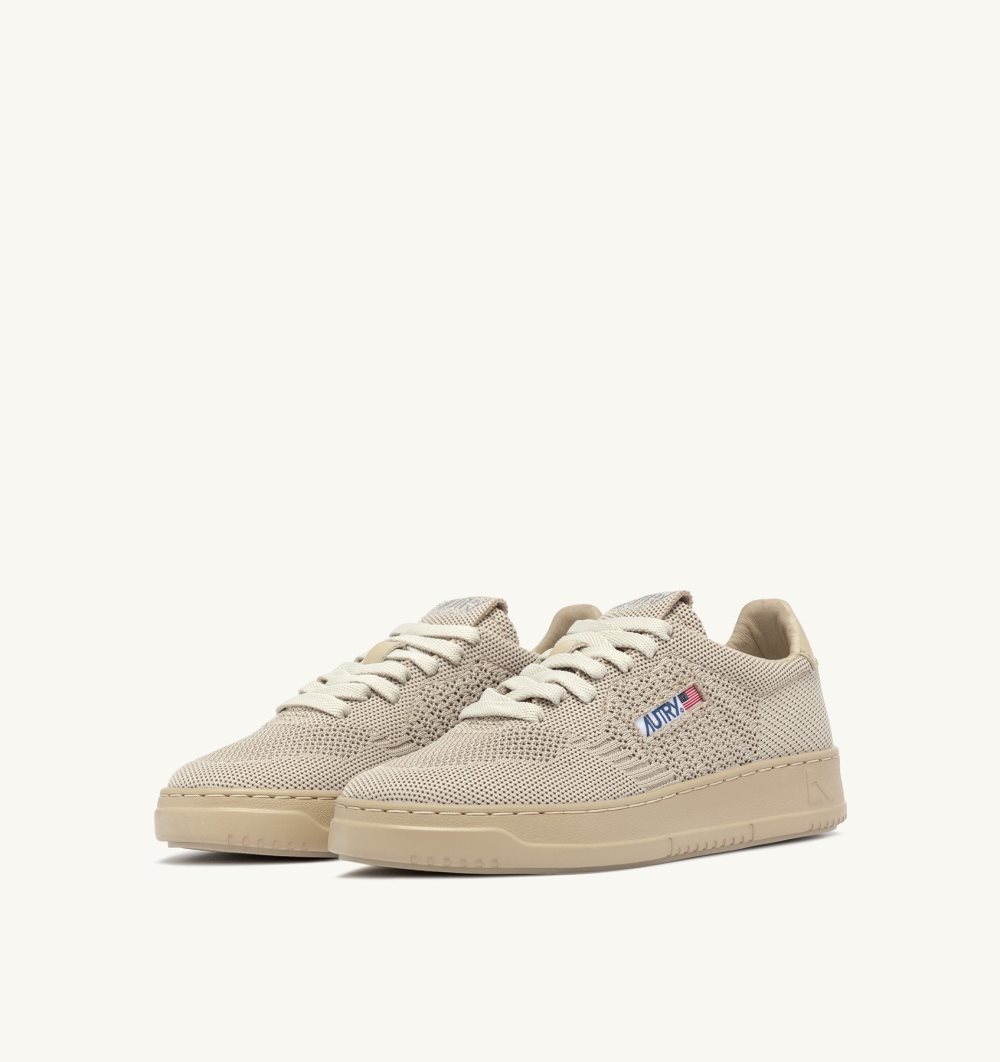 Beige Autry Easeknit Medalist Low Sneakers Mojave Desert | JXFAOV439