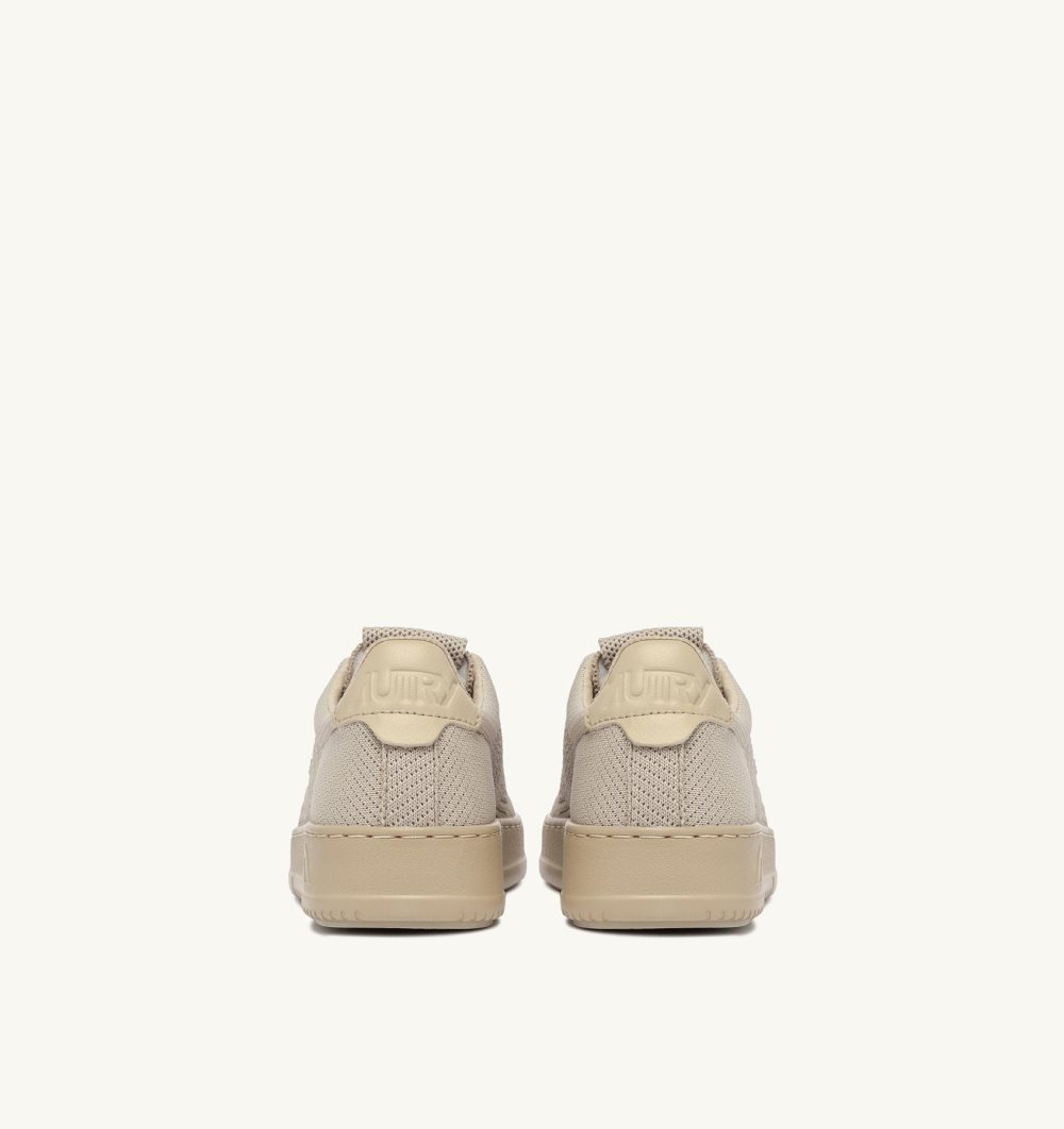 Beige Autry Easeknit Medalist Low Sneakers Mojave Desert | JXFAOV439