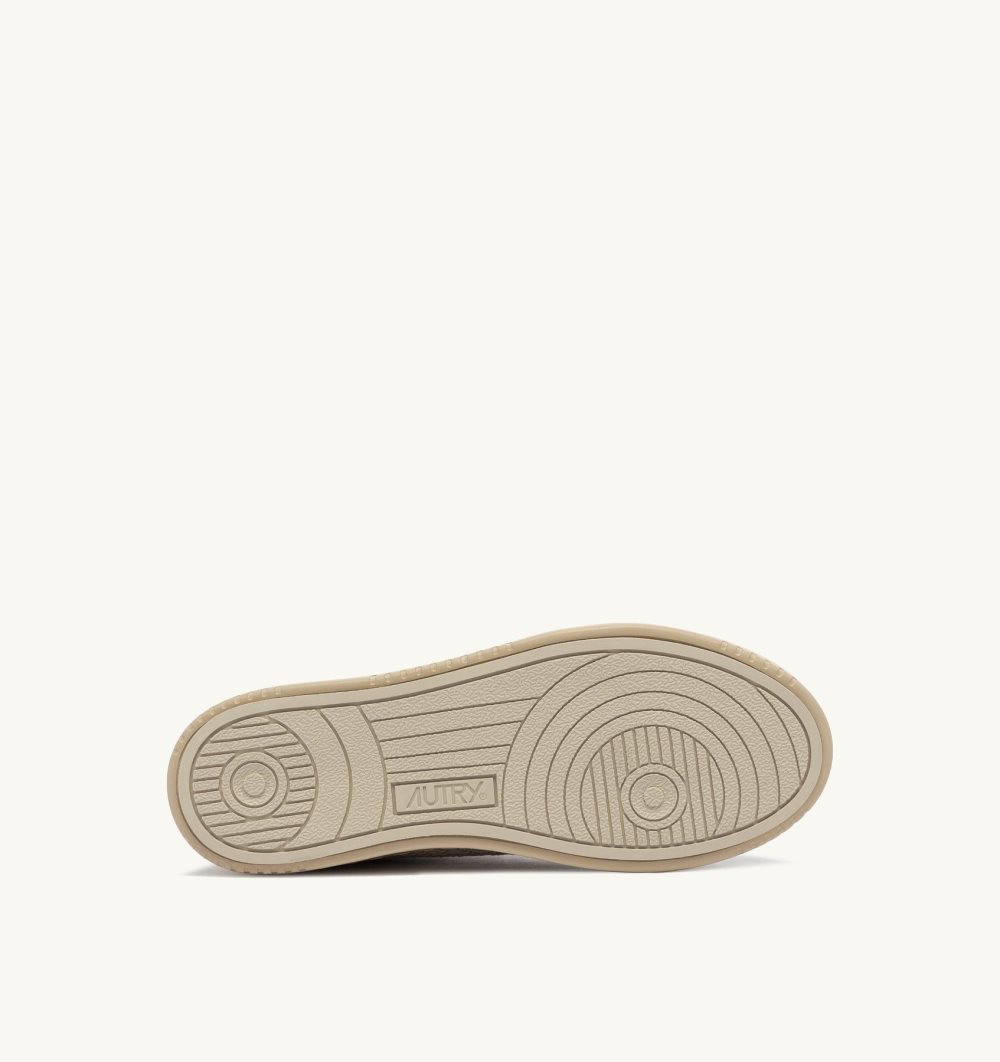 Beige Autry Easeknit Medalist Low Sneakers Mojave Desert | JXFAOV439