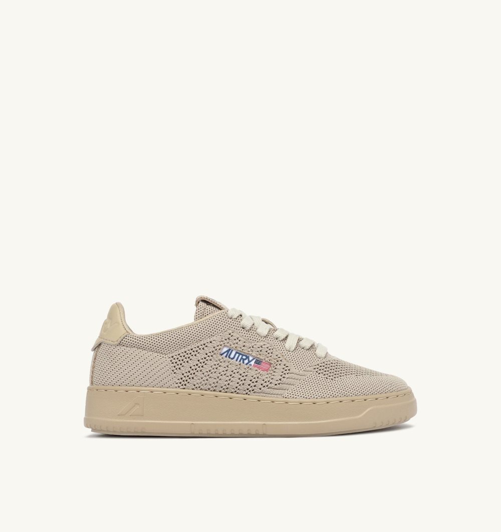 Beige Autry Easeknit Medalist Low Sneakers Mojave Desert | JXFAOV439