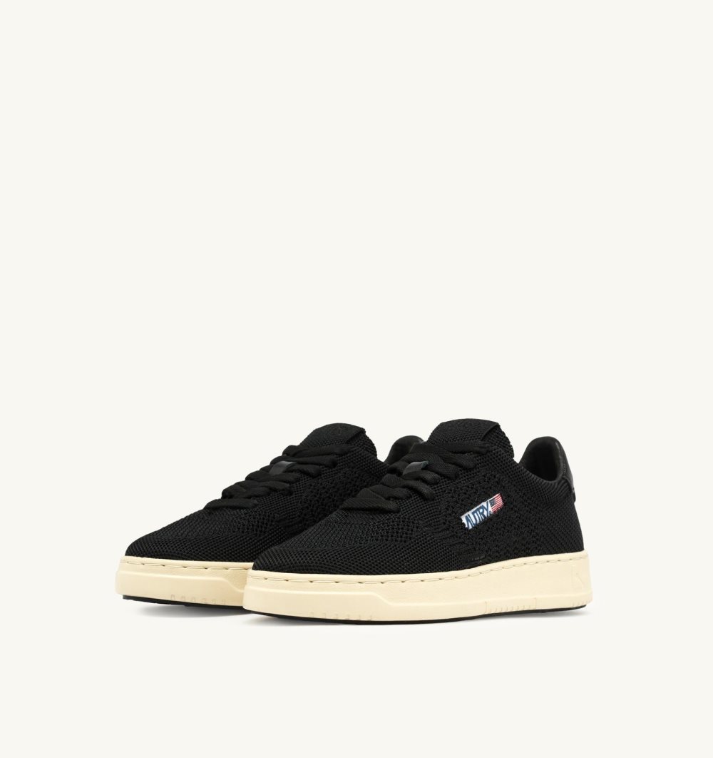 Black Autry Easeknit Medalist Low Sneakers Black | BJFXSZ316