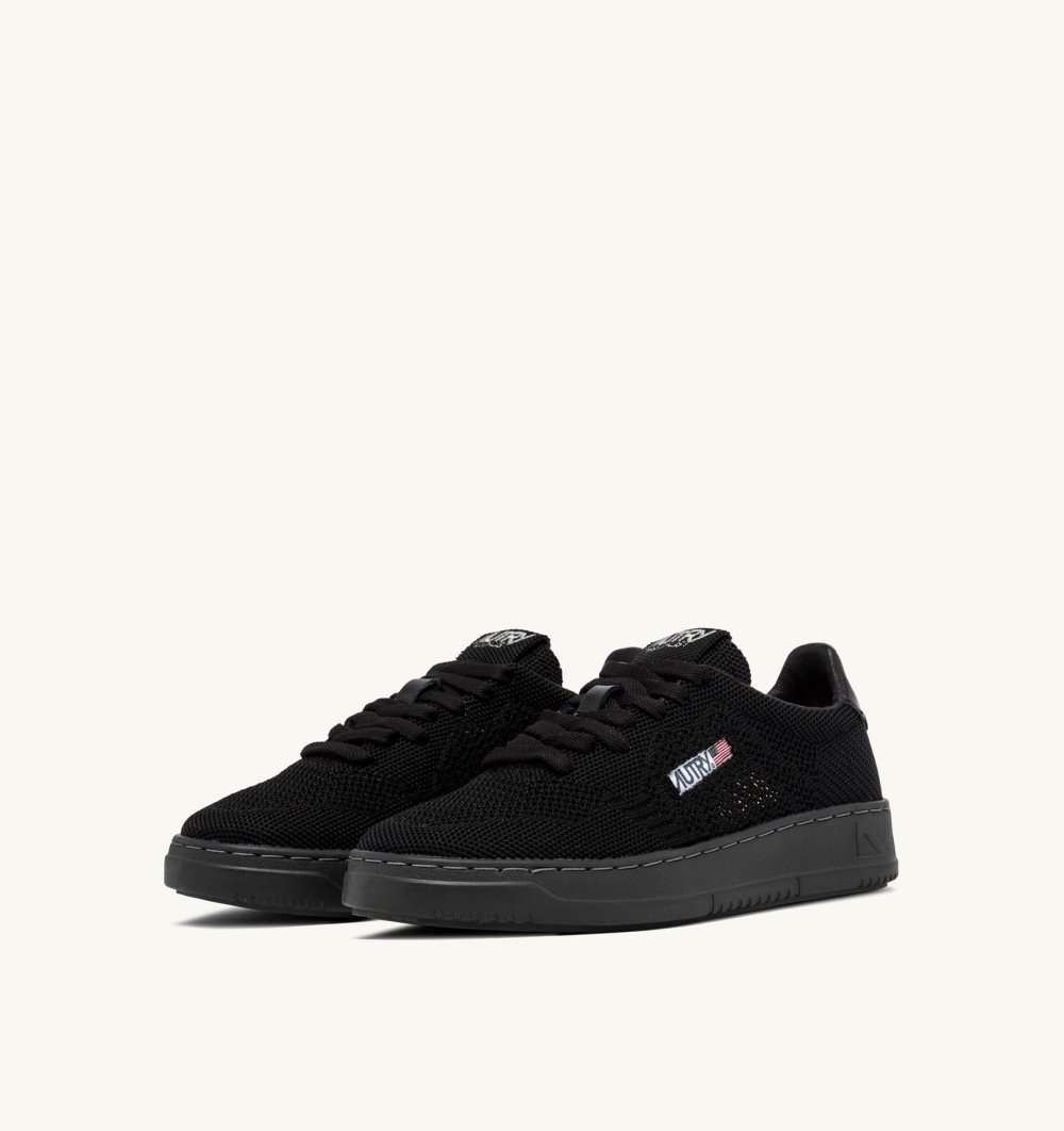 Black Autry Easeknit Medalist Low Sneakers Fabric | PFAMUK905