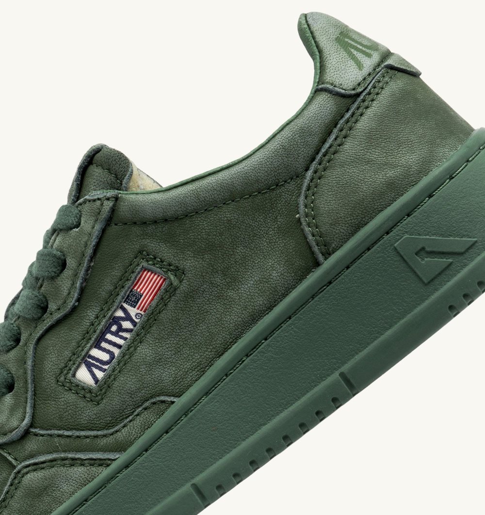 Green Autry Medalist Low Sneakers Goatskin | QXYHZK034