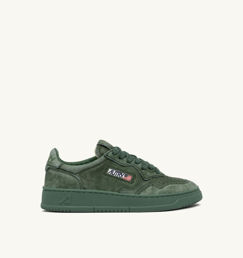 Green Autry Medalist Low Sneakers Goatskin | QXYHZK034