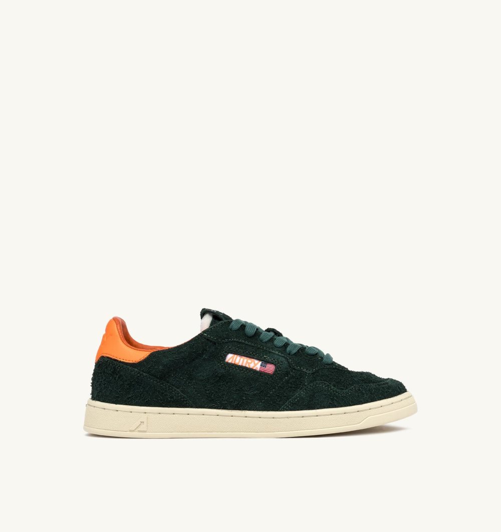 Green / Orange Autry New Flat Low Sneakers Bottle Autumn Glory Suede | ZDOSGC108