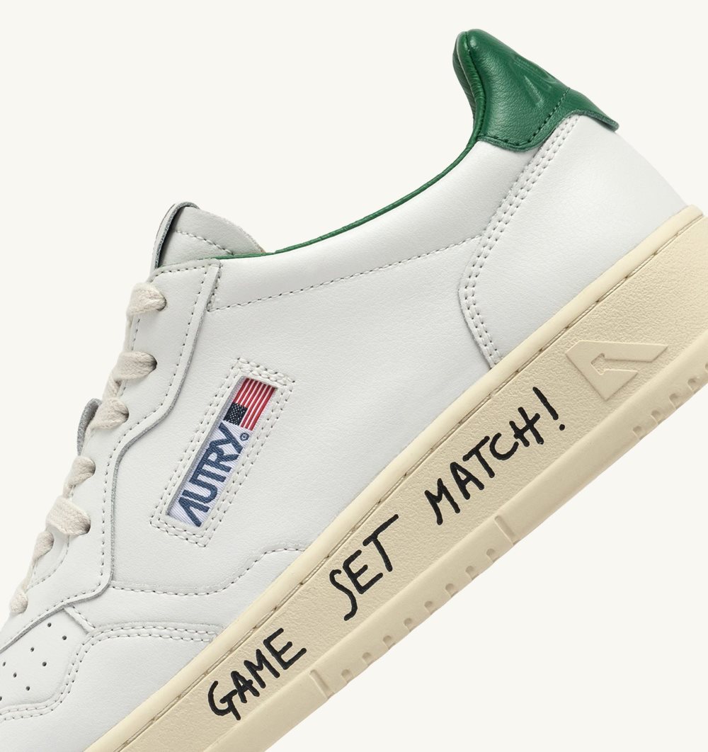 Green / White Autry Medalist Low Sneakers Leather Lettering | GFRPJE169