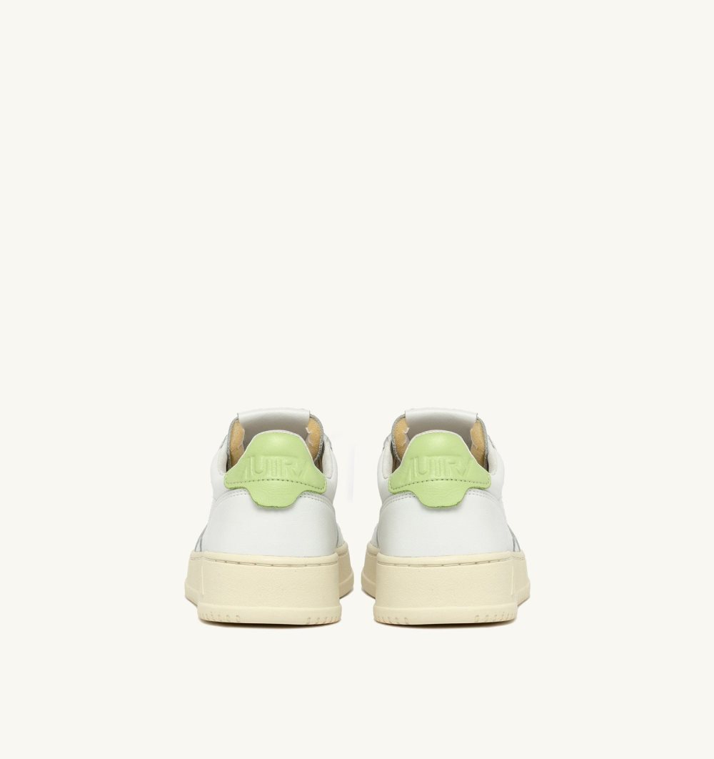 Green / White Autry Medalist Low Sneakers Leather | GSRMUF098