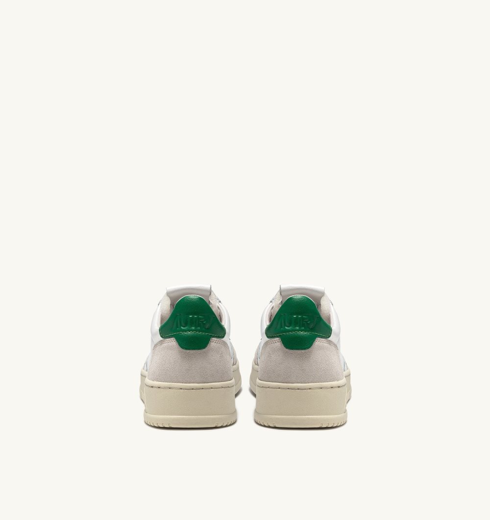 Green / White Autry Medalist Low Sneakers Amazon Leather Suede | AYSGIE051