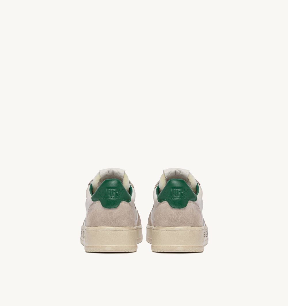 Green / White Autry Medalist Low Sneakers Leather Suede Green | IVXMKL435