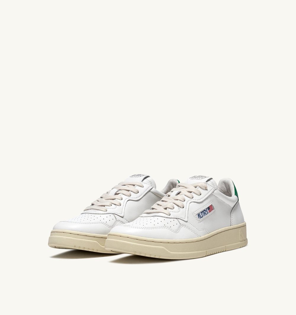 Green / White Autry Medalist Low Sneakers Leather | LZYWSG920