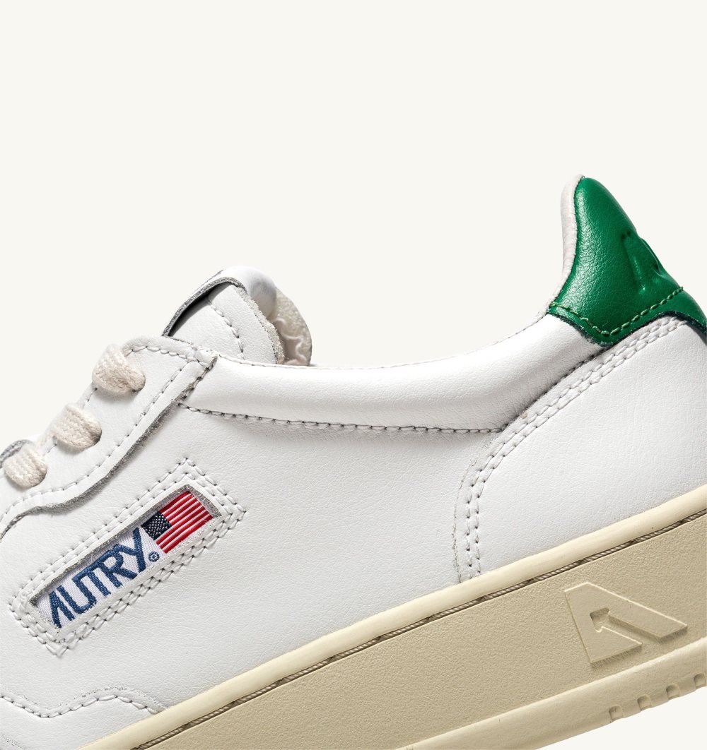 Green / White Autry Medalist Low Sneakers Leather | LZYWSG920