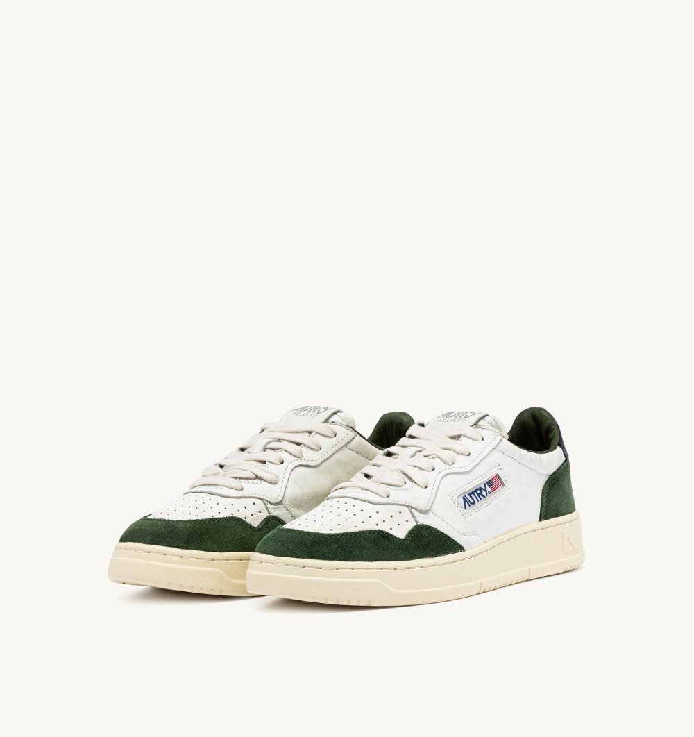 Green / White Autry Medalist Low Sneakers Military Suede Leather | XFYHJC065