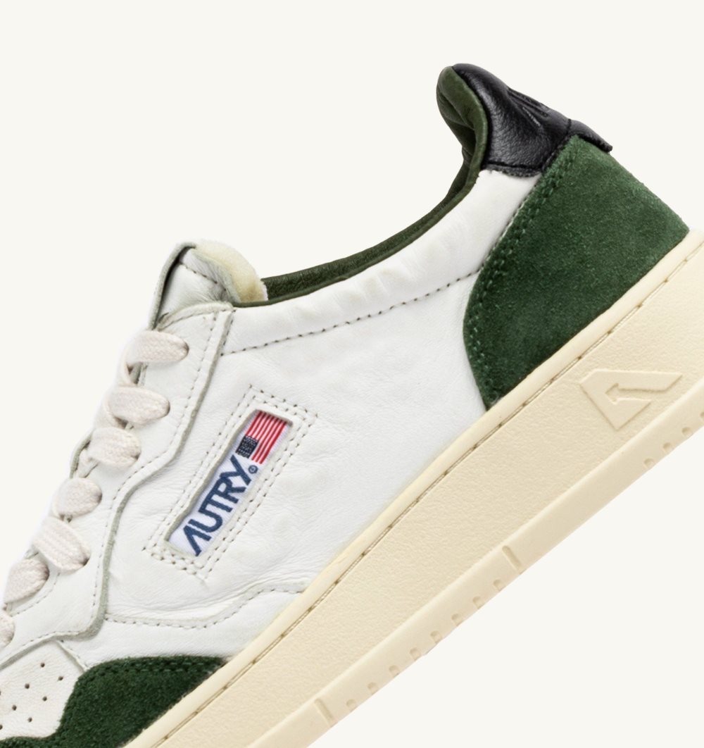 Green / White Autry Medalist Low Sneakers Military Suede Leather | XFYHJC065