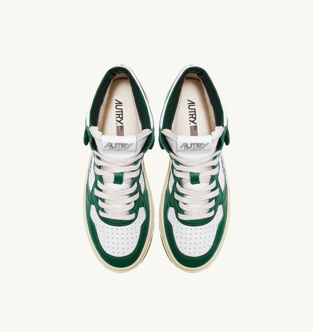 Green / White Autry Medalist Mid Sneakers Leather | XWGOVJ871