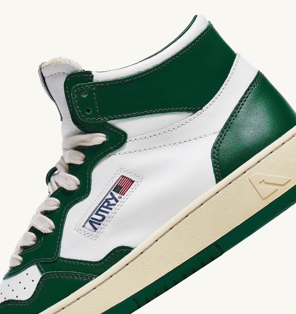 Green / White Autry Medalist Mid Sneakers Leather | XWGOVJ871