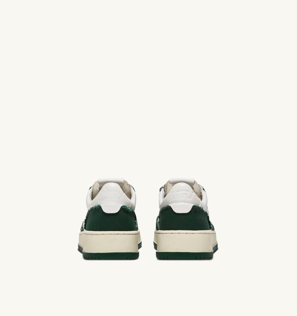 Green / White Autry Two-tone Medalist Low Sneakers Soft Goatskin Frayed Canvas | YPXSFU187