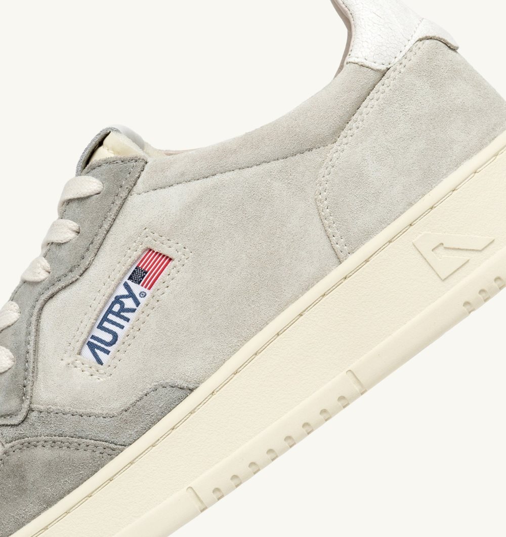 Grey / Beige Autry Medalist Low Sneakers | VSEPJZ185