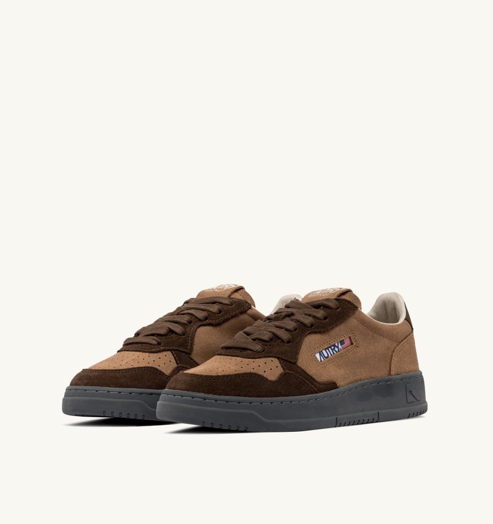 Marrone Autry Medalist Low Sneakers Suede | HMIZPG510