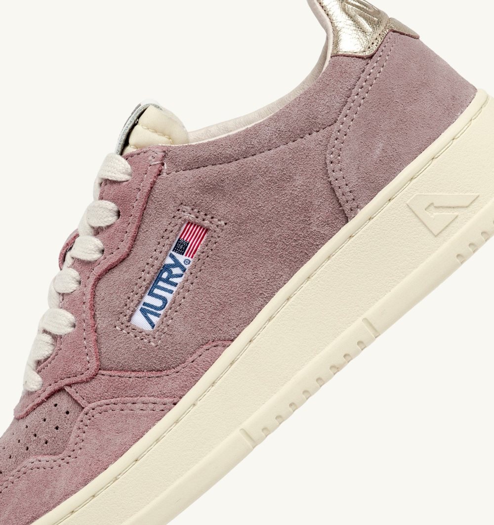 Pink Autry Medalist Low Sneakers Suede | CXHEVT207