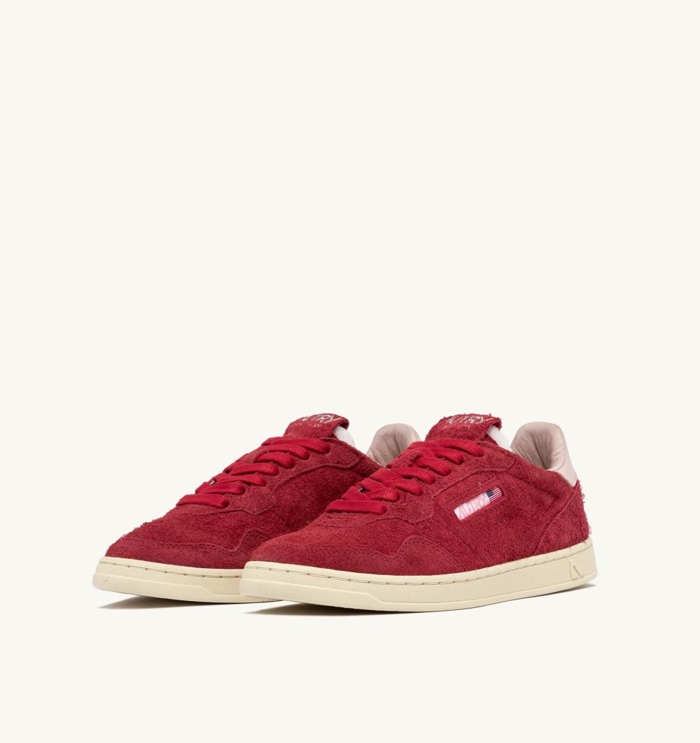 Pink / Red Autry New Flat Low Sneakers Powder Suede | ZDGKCX340