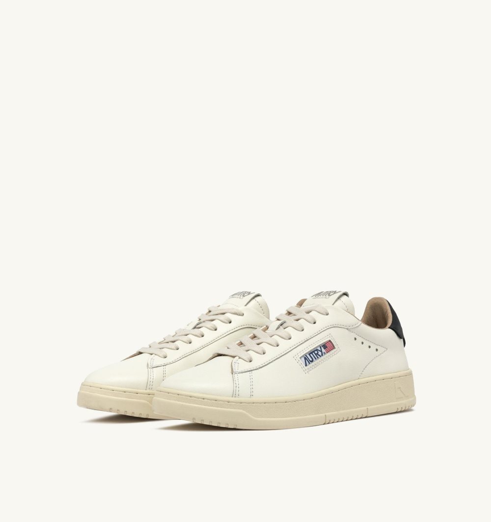 White Autry Dallas Low Sneakers Space Leather | XIDKLF480