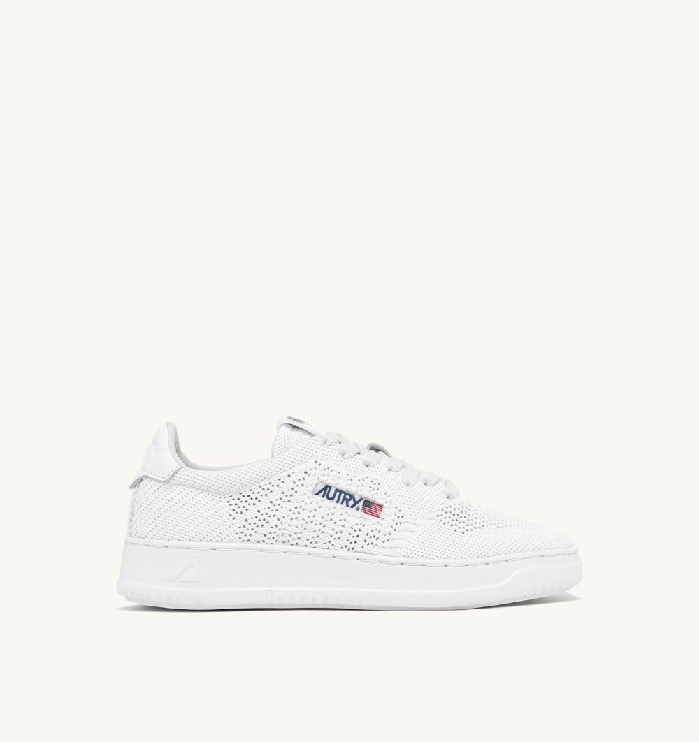 White Autry Easeknit Medalist Low Sneakers Fabric | YRBZDV279