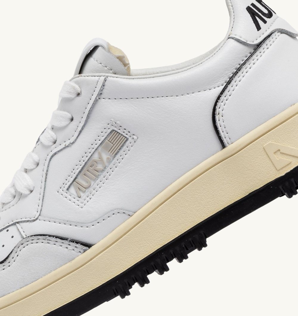 White Autry Golf Low Sneakers Leather | FQCOTV675