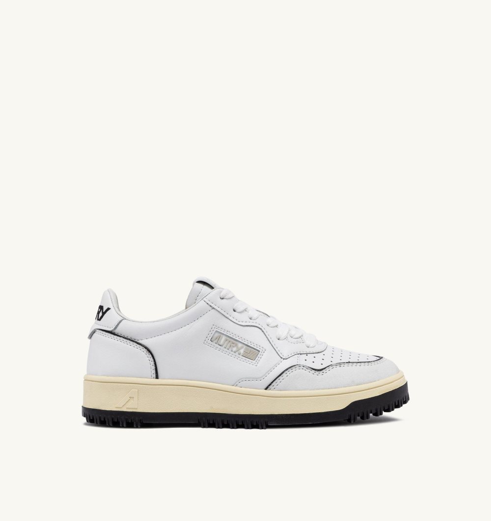 White Autry Golf Low Sneakers Leather | FQCOTV675