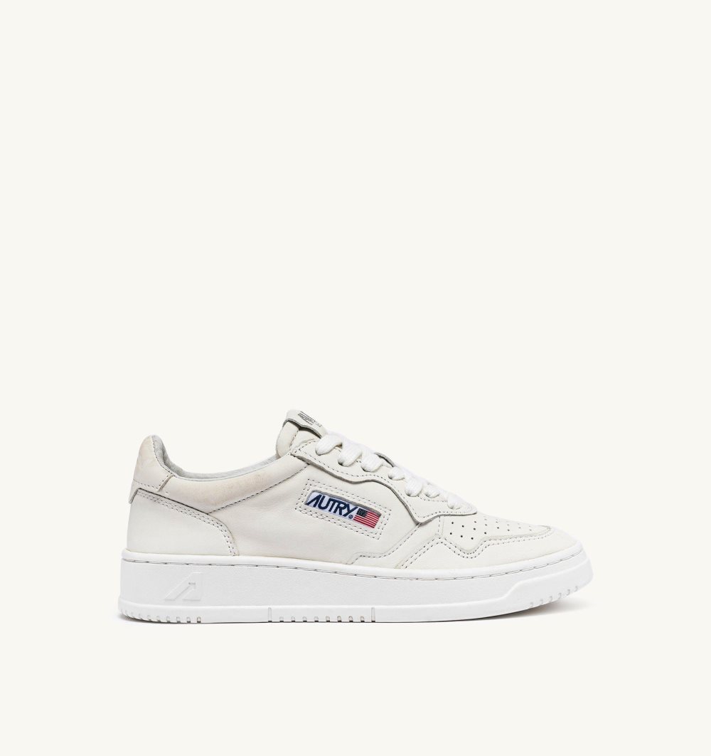 White Autry Medalist Low Sneaker Optical Goat Leather | JSOQYG340