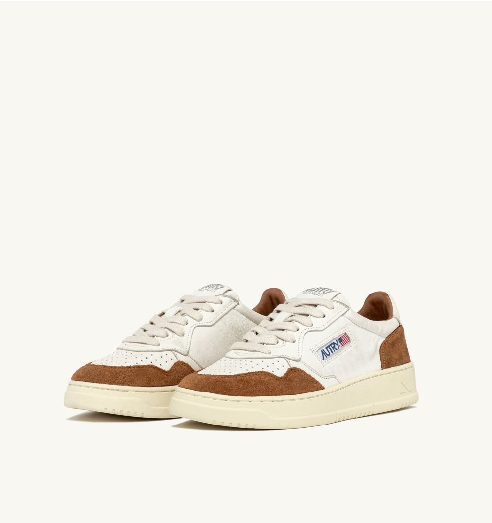 White Autry Medalist Low Sneakers Goatskin Suede | ZKEVYN427