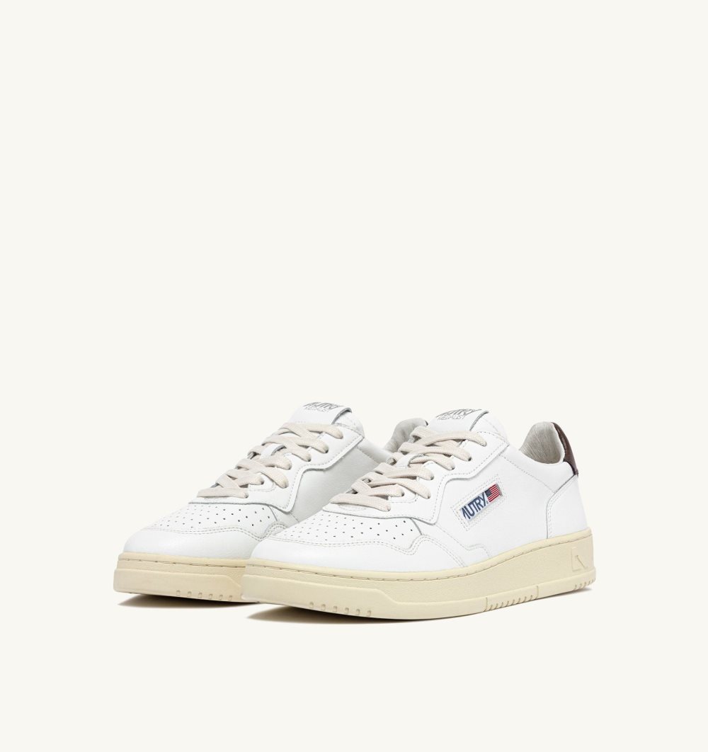 White Autry Medalist Low Sneakers Leather | GWTCFM081