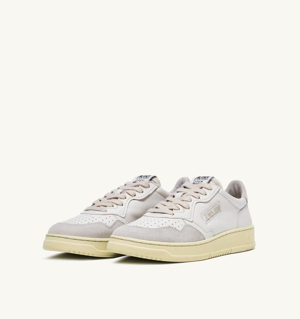 White Autry Medalist Low Sneakers Leather Suede | SKHPEL087