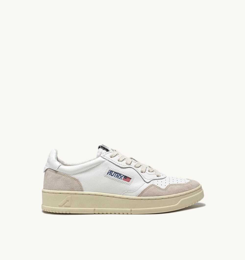 White Autry Medalist Low Sneakers Leather Suede | XPEKGQ590