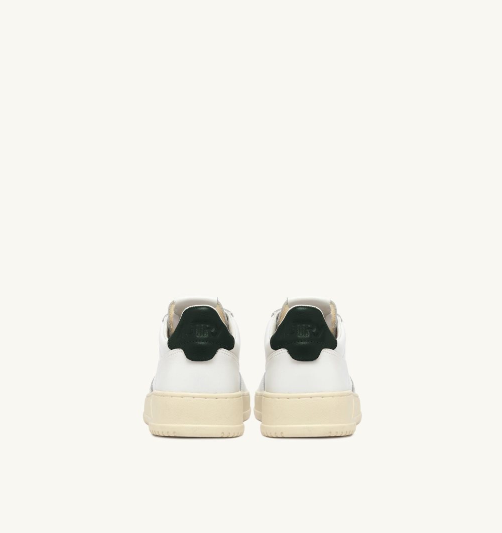 White Autry Medalist Low Sneakers Mountain Leather | BSLYRF832