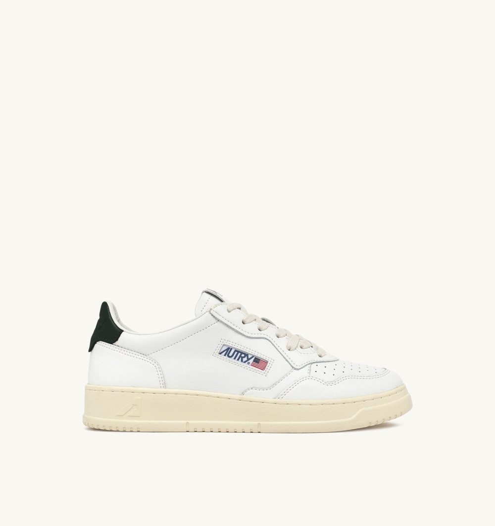 White Autry Medalist Low Sneakers Mountain Leather | BSLYRF832