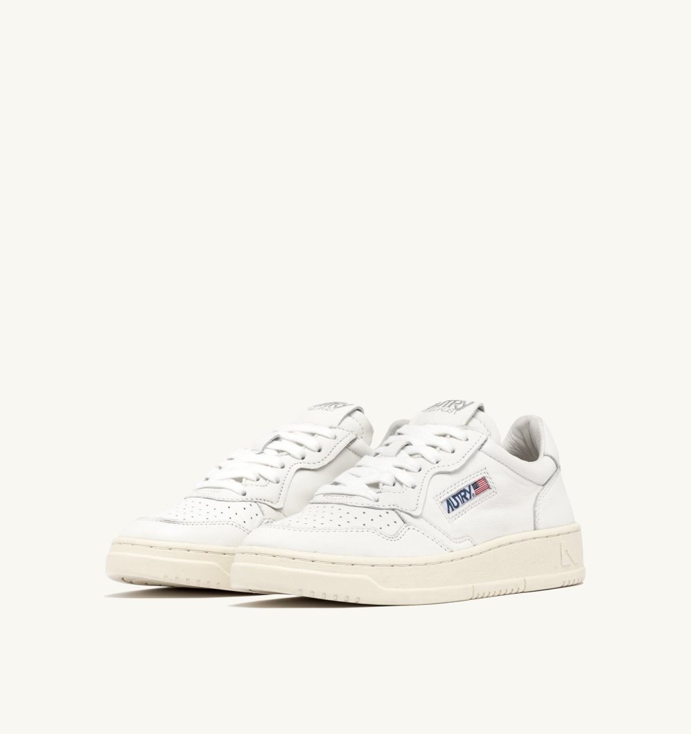 White Autry Medalist Low Sneakers Super-soft Nappa | EYDWBX136