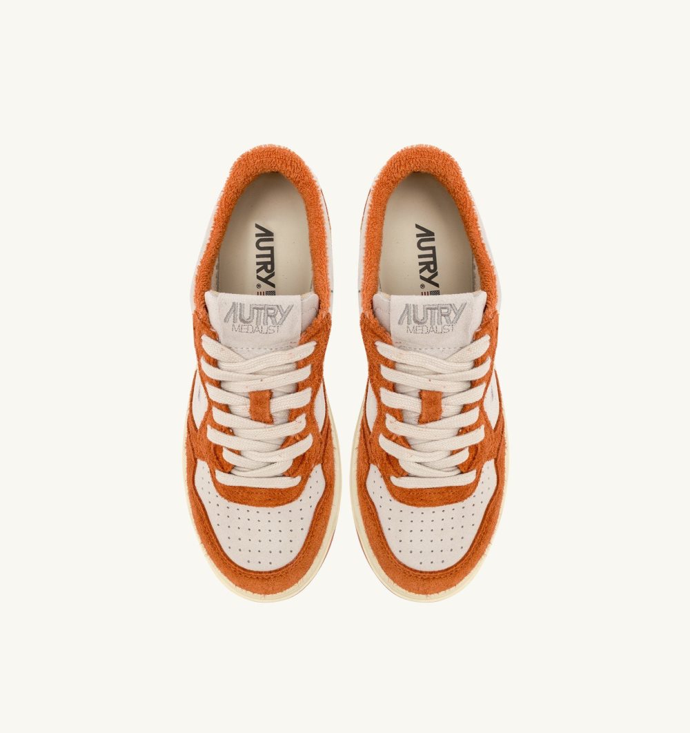 White Autry Medalist Low Sneakers Terracotta Suede | YFEKGI970