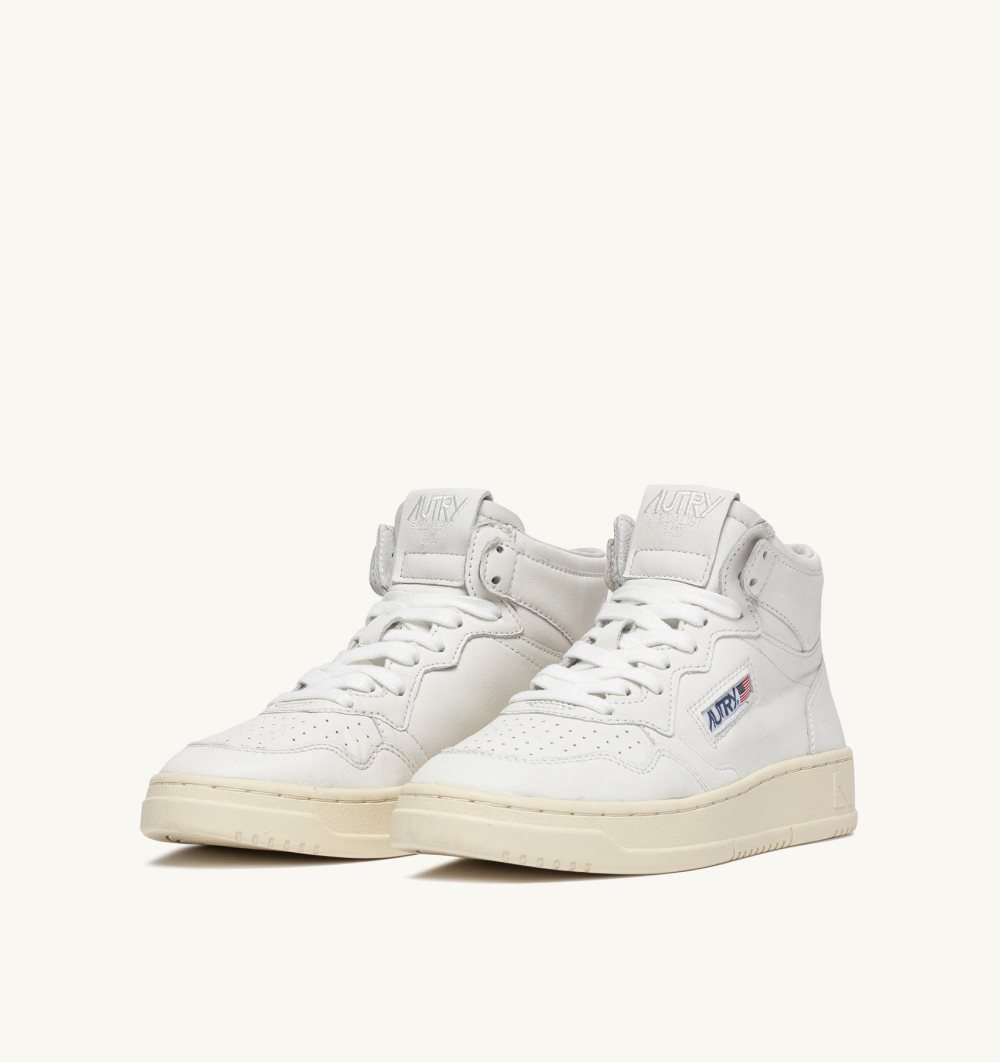 White Autry Medalist Mid Sneakers Super-soft Nappa | UZIXJN957