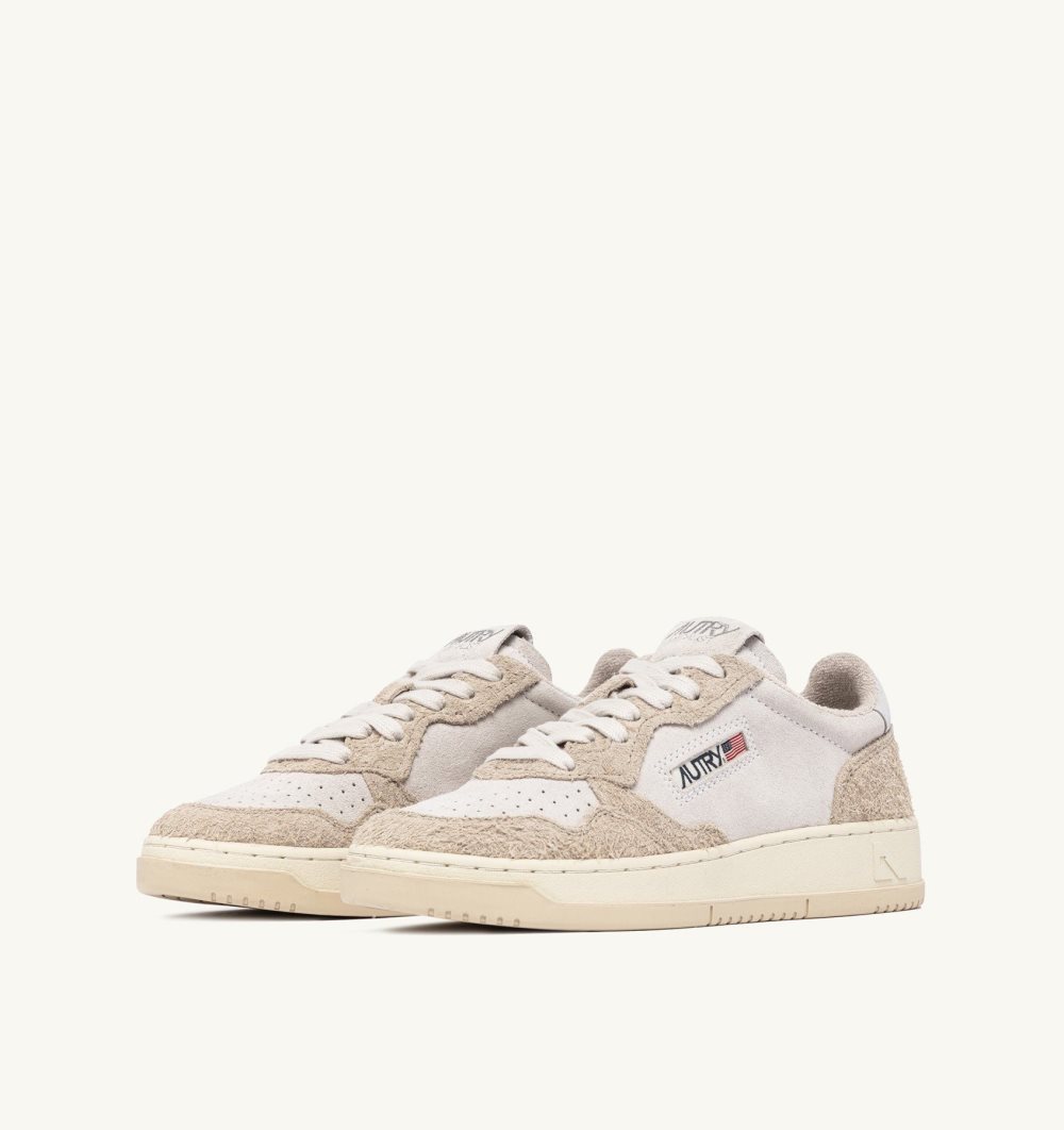 White / Beige Autry Medalist Low Sneakers Ecru Suede | HPBZLF321