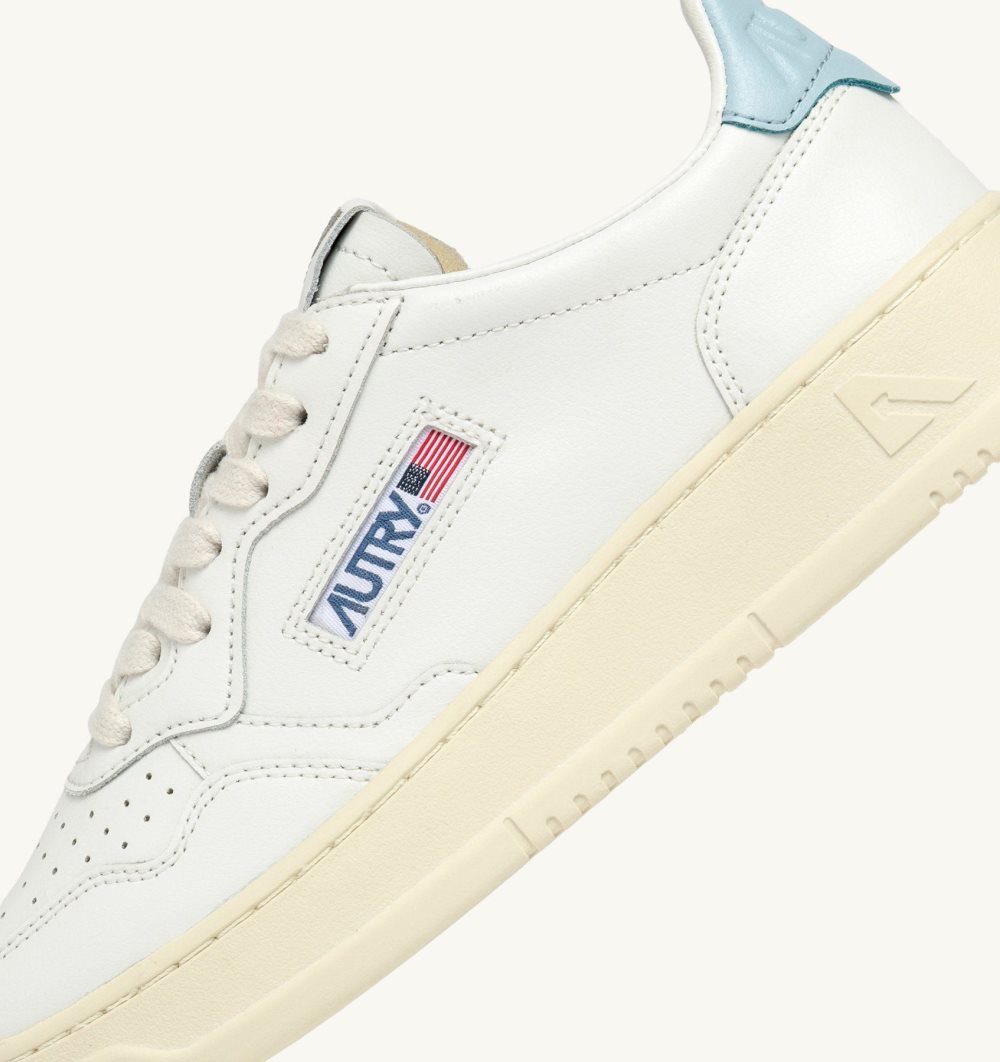 White / Blue Autry Medalist Low Sneakers Leather | ILFZGJ416