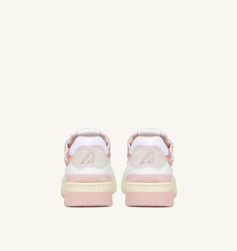 White / Pink Autry Clc Low Sneakers Leather Powder Suede | LMRFGZ340