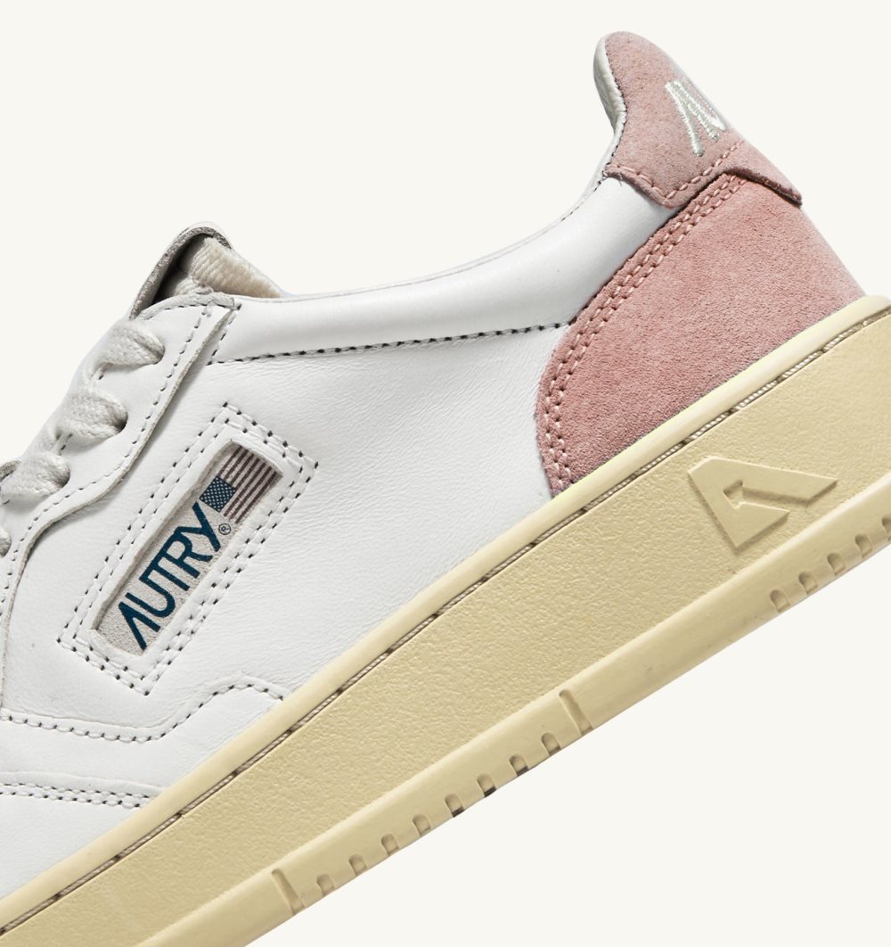 White / Pink Autry Medalist Low Sneakers Suede Leather | FTJVNP718