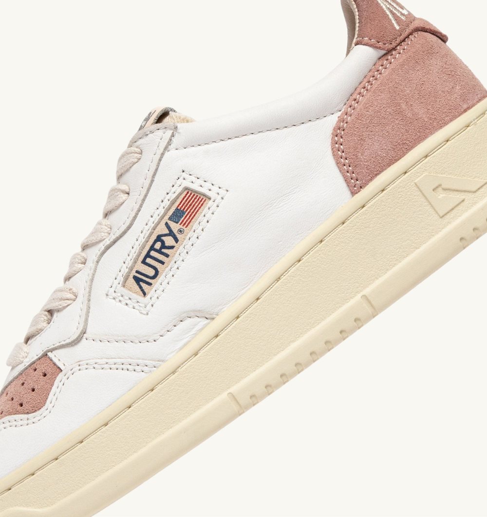 White / Pink Autry Medalist Low Sneakers Leather Nude | HAJGXW437