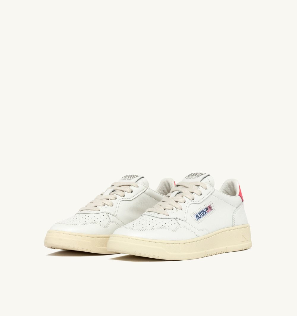 White / Pink Autry Medalist Low Sneakers Leather | KQOWDI147