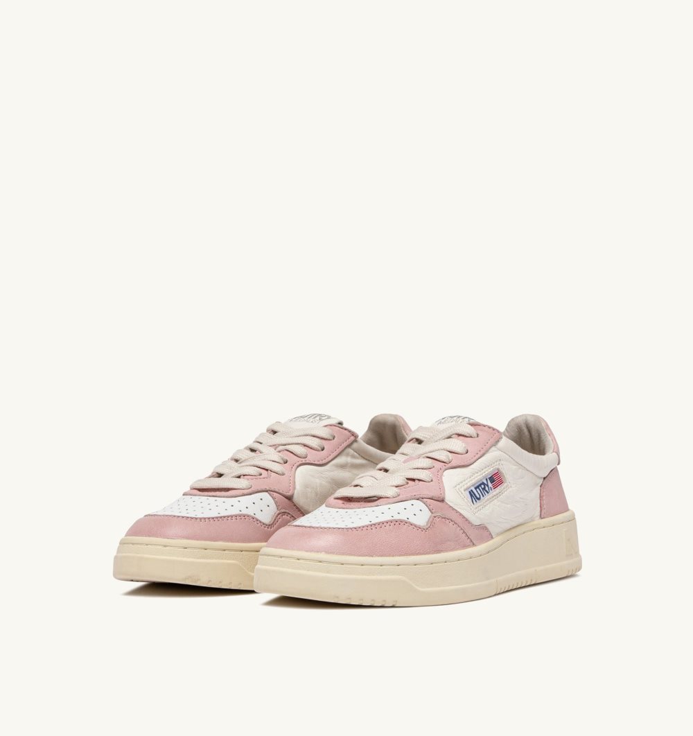 White / Pink Autry Medalist Low Sneakers Washed Goatskin | TNREYO964