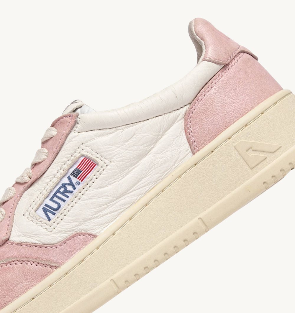 White / Pink Autry Medalist Low Sneakers Washed Goatskin | TNREYO964