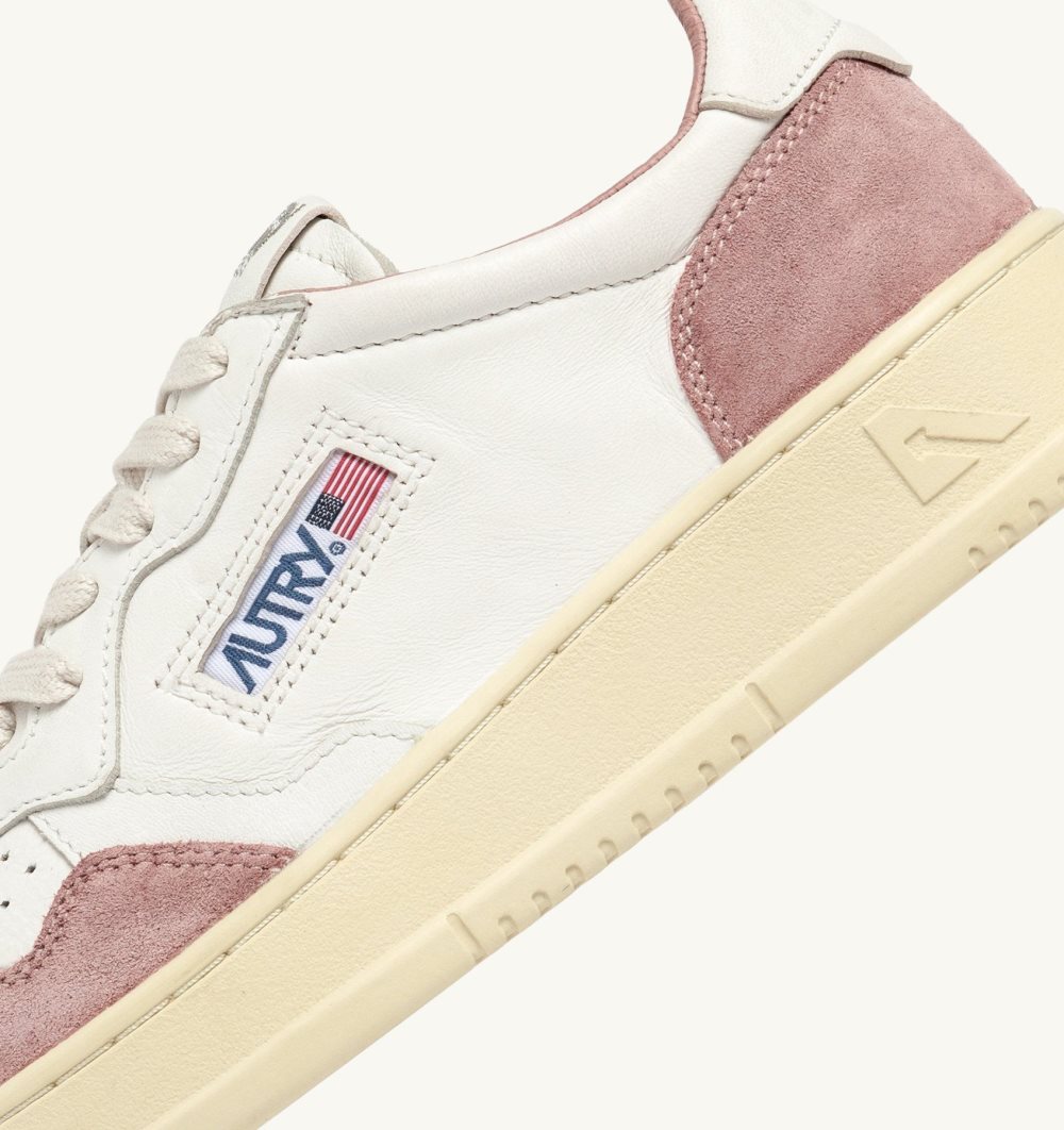 White / Pink Autry Medalist Low Sneakers Goatskin Suede | DLVCRU750