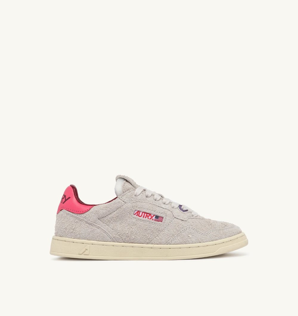 White / Pink Autry New Flat Low Sneakers Calypso Coral Suede | QPFAOG754